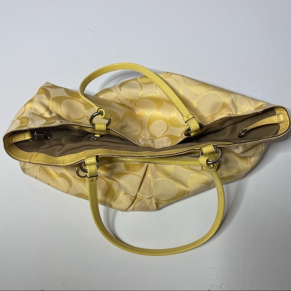 Coach large jacquard tote - Picture 8 of 11